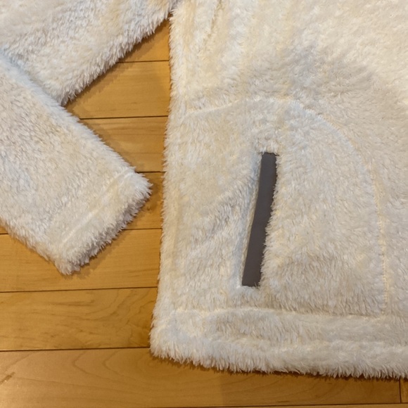 NWT Eddie Bauer Journey Sherpa Pullover - Picture 4 of 10